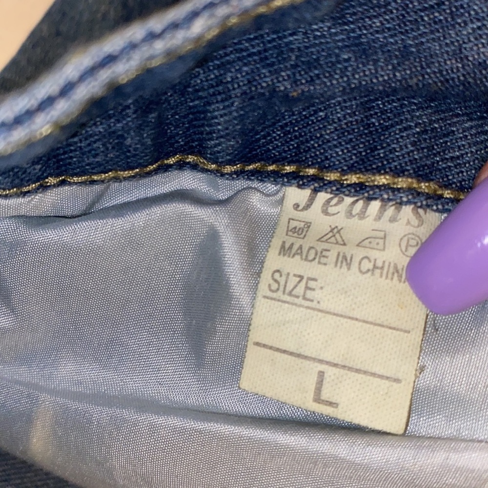 Jean Ripped Shorts - Picture 2 of 4